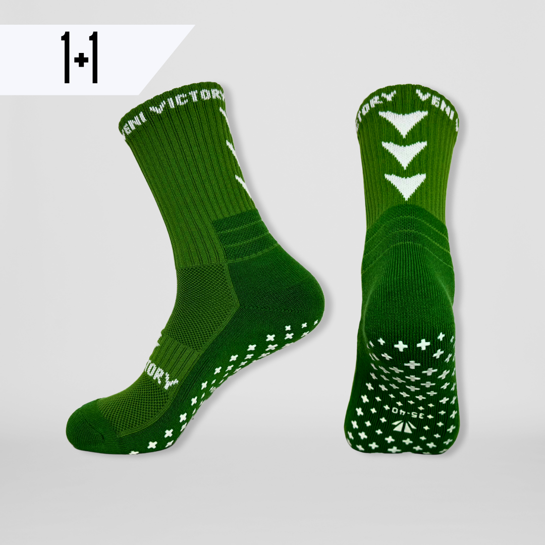 Gripsocks / Fussballsocken / Footballsocks in grün mit rutschfesten Gummipads / Gumminoppen für besseren Halt beim Fussballspielen.