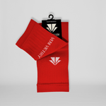 Rote VENI VICTORY Stulpen / Sleeves / Tubes mit weissem Logo und Schriftzug, hoher Tragekomfort beim Fussball spielen.