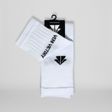 Weisse VENI VICTORY Stulpen / Sleeves / Tubes mit schwarzem Logo und Schriftzug, hoher Tragekomfort beim Fussball spielen.